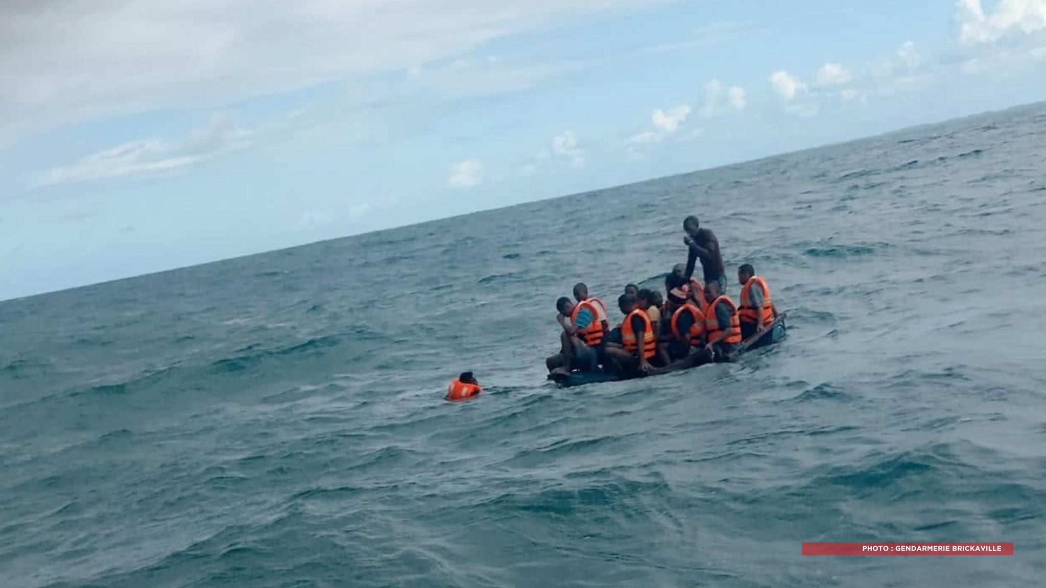 ACCIDENT MARITIME – Les 18 personnes à bord du navire LCT Caroline naufragé au large de Vatomandry secourues