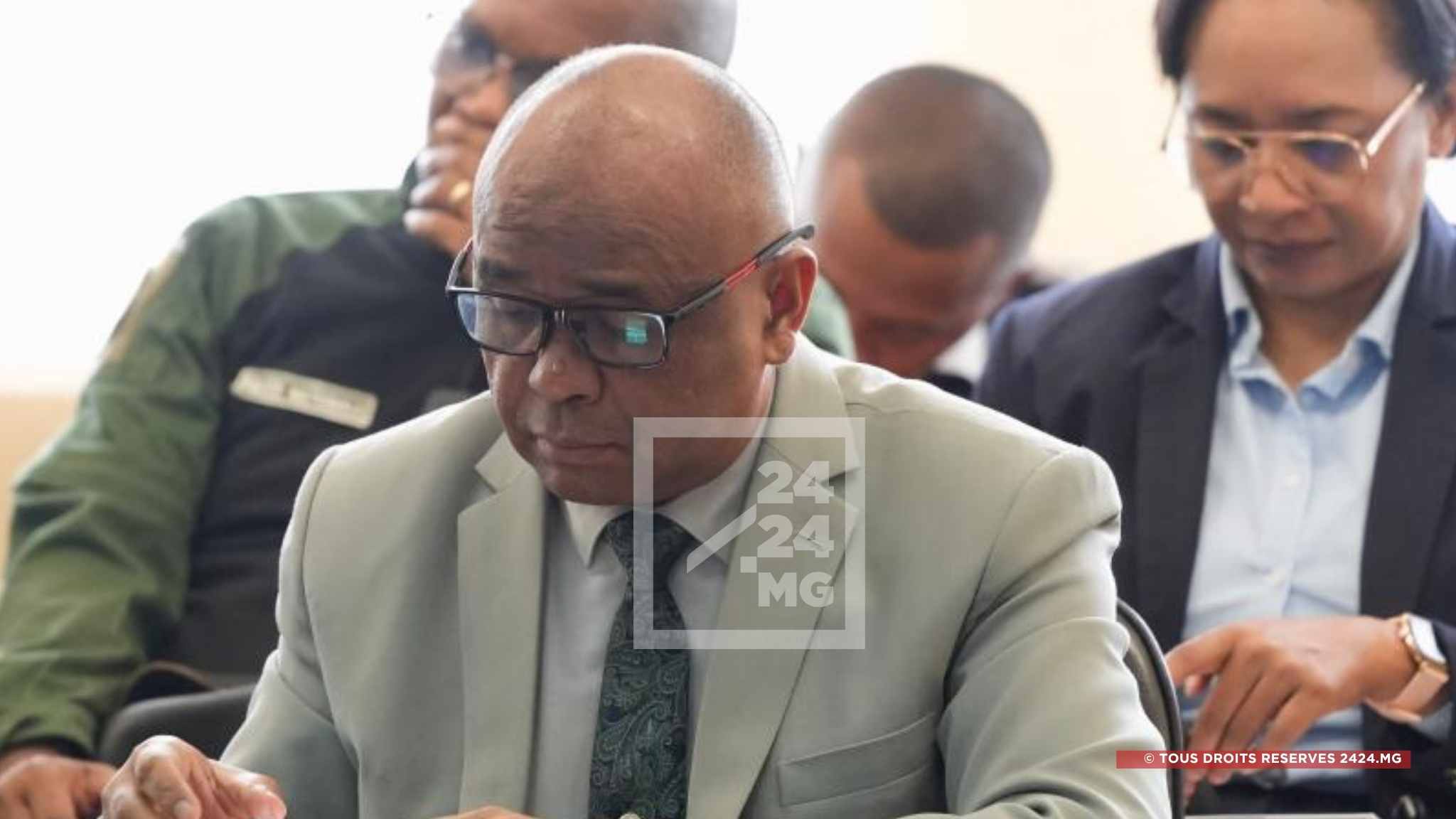 SÉCURITÉ – Les autorités expulsent 64 ressortissants étrangers soupçonnés de skimming, selon le ministre de l’Intérieur