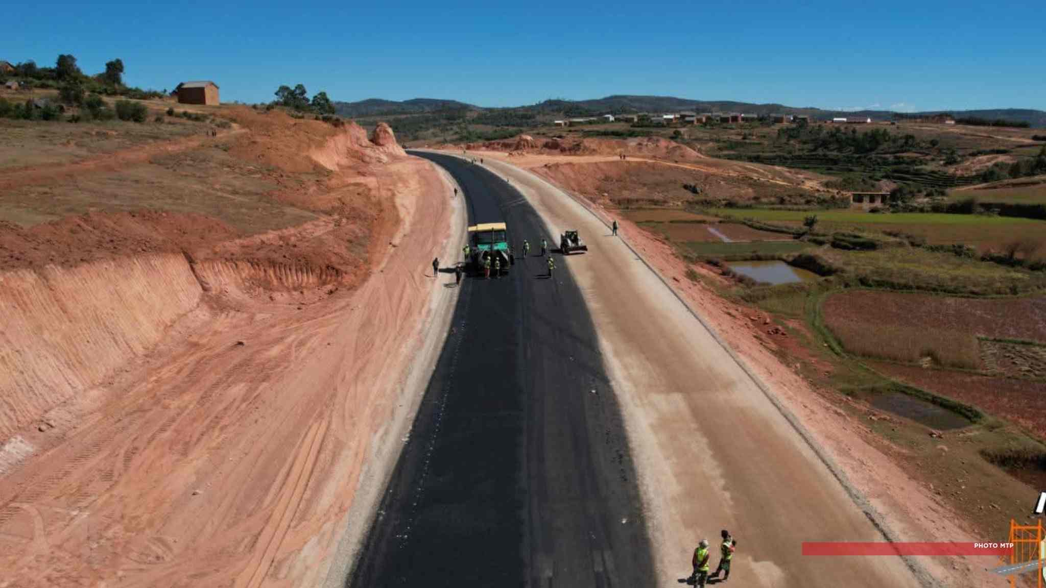 INFRASTRUCTURE – Près de 50 % des travaux de la première phase de la voie rapide Antananarivo – Toamasina déjà achevés
