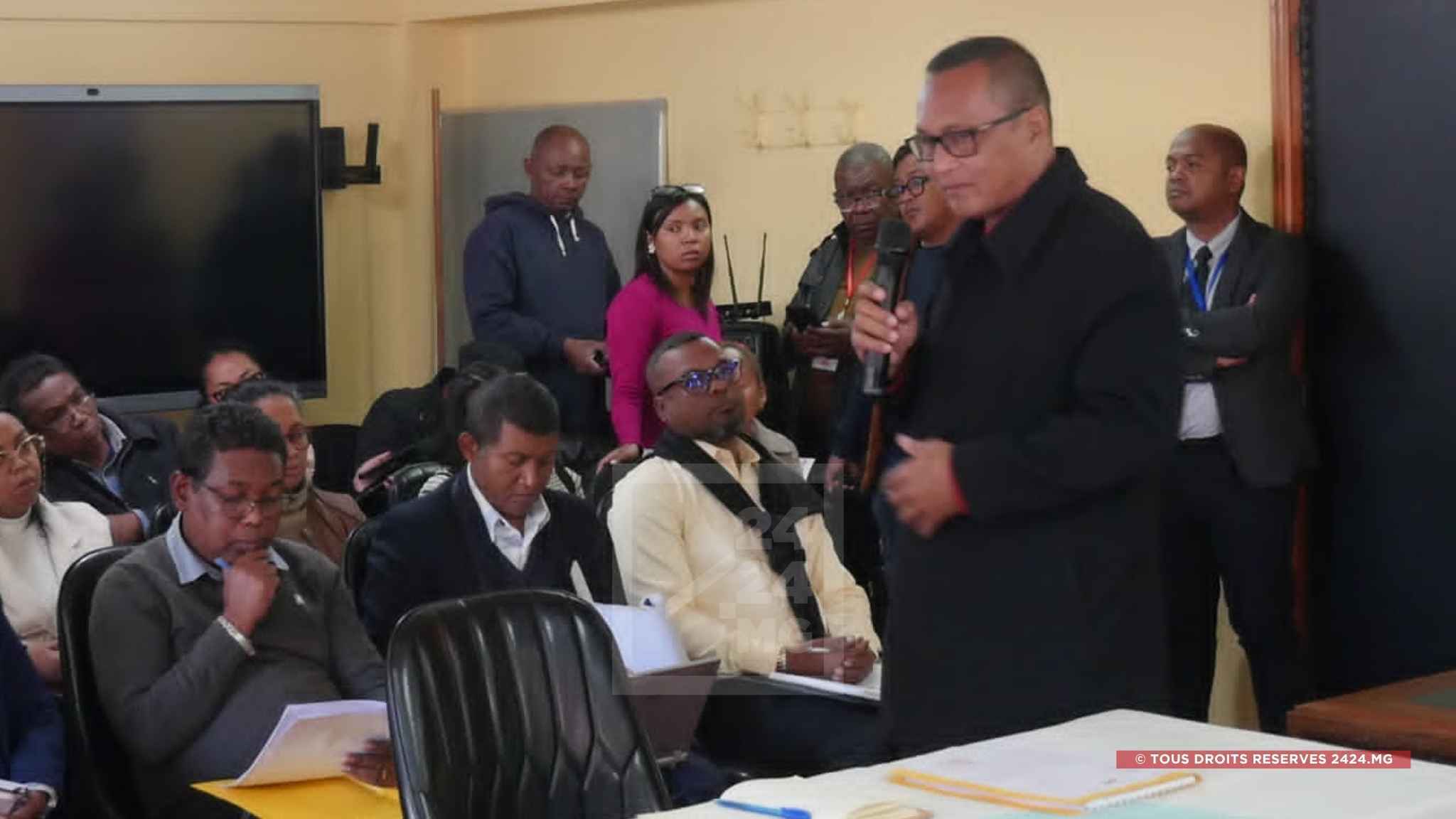 PARLEMENT – La commission d’enquête parlementaire auditionne les dirigeants de la Jirama à Tsimbazaza
