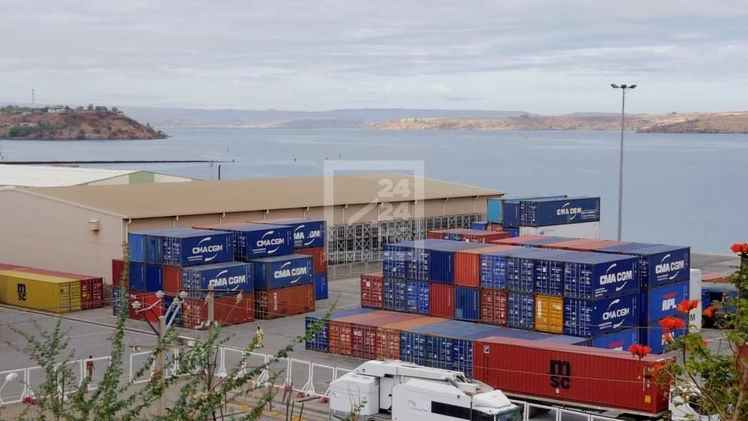 COMMERCE – Les frais de manutention des produits de première nécessité réduits de 20 % dans trois ports secondaires