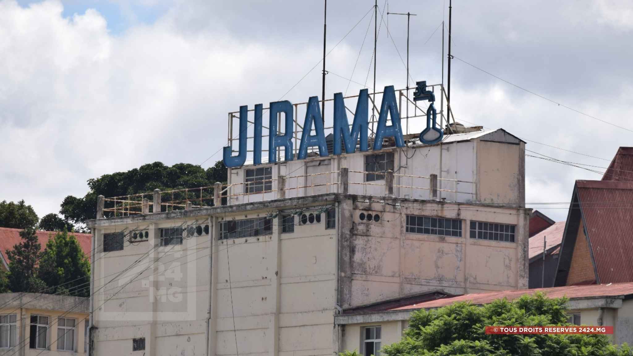 ÉLECTRICITÉ – La Jirama évoque un retard de livraison de carburant pour expliquer le délestage sur le réseau interconnecté d&rsquo;Antananarivo