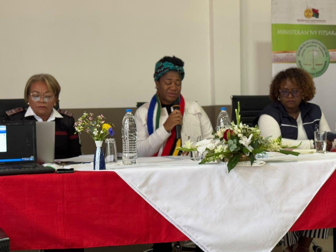 DROITS HUMAINS – Les conditions de détention dans les prisons malgaches au cœur des échanges lors du Mandela Day
