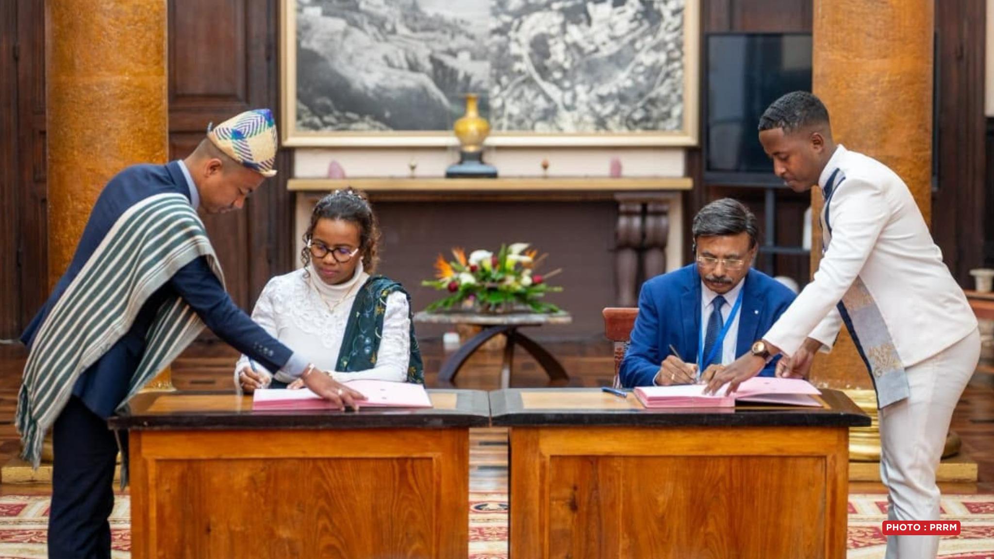 PARTENARIAT – Une convention avec une société indienne spécialisée en santé pour faciliter l’accès des patients malgaches à la dialyse