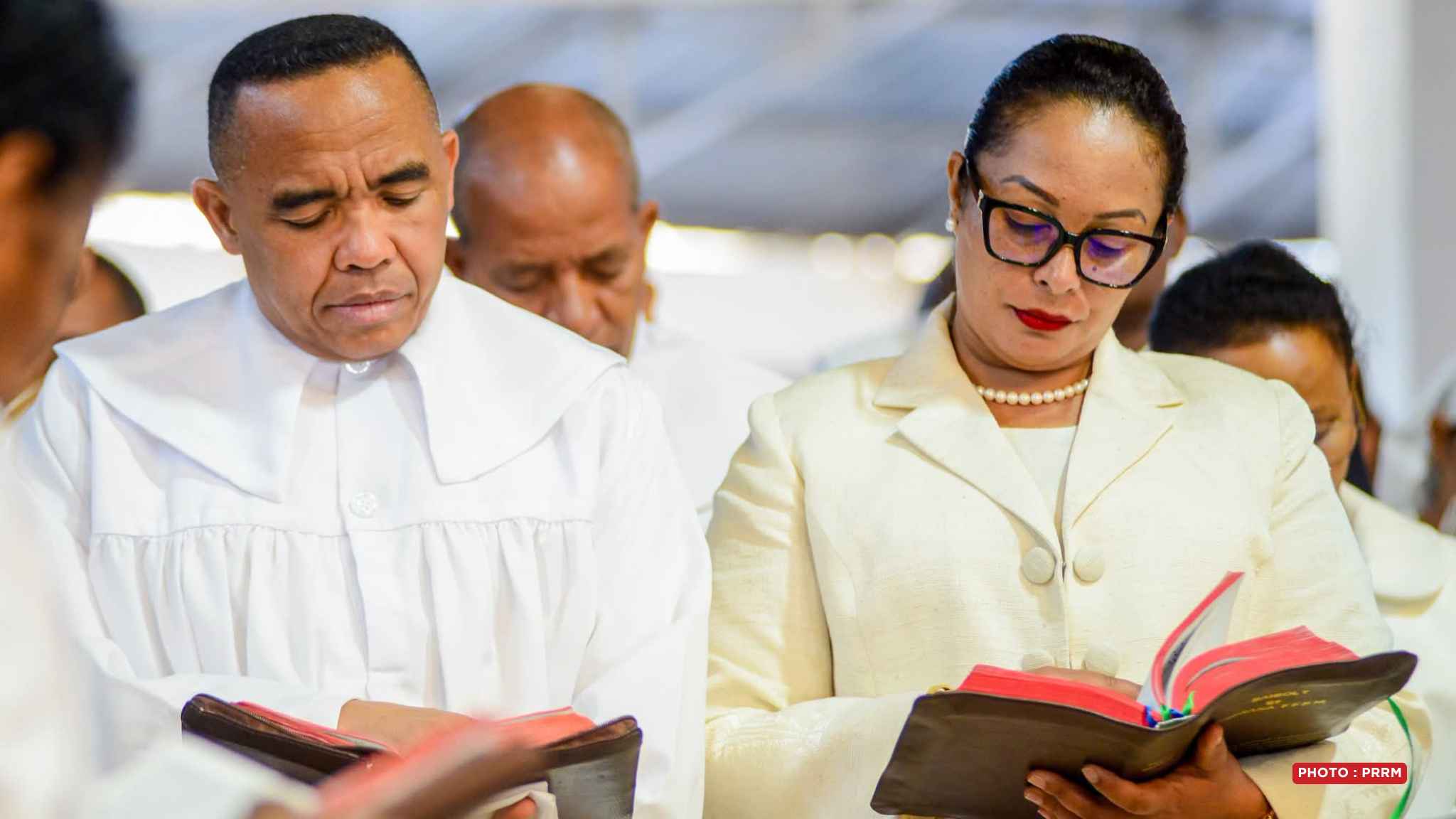 RELIGION – Le président de la Refondation assure respecter la laïcité de l’État malgré son statut de “mpiandry”