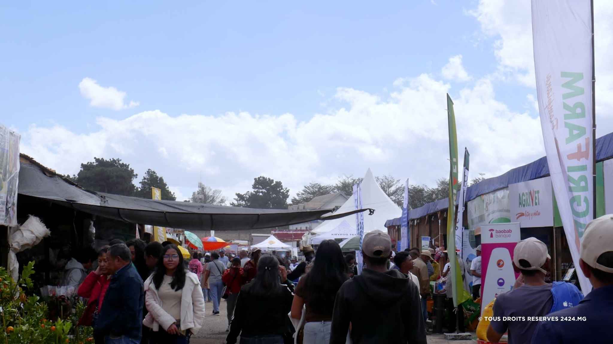 ÉVÉNEMENT – Des clients étrangers venus de La Réunion, Belgique, Afrique du Sud et France pour les produits malgaches exposés à la Fier Mada
