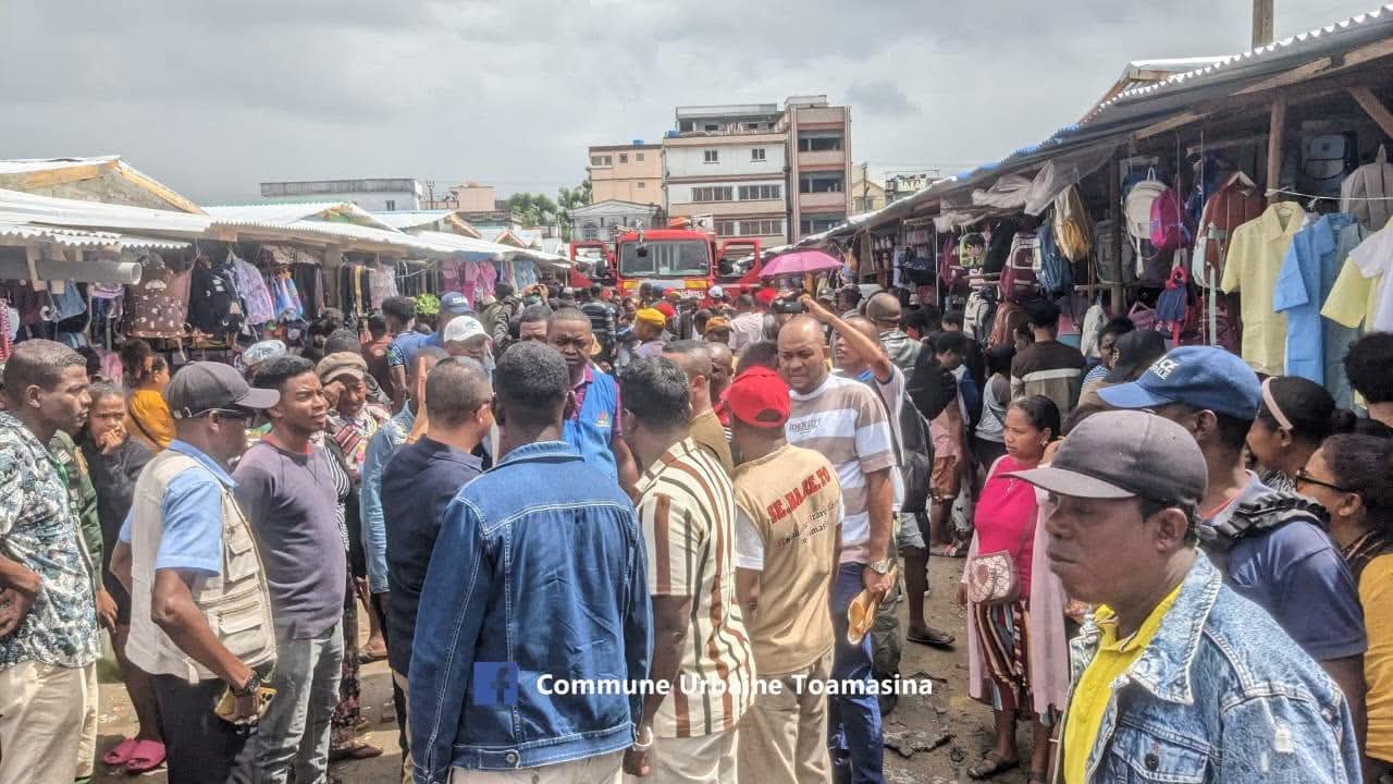 INFRASTRUCTURES – Trois bouches d’incendie installées et une voie ouverte pour faciliter l’évacuation au Bazary Kely de Toamasina