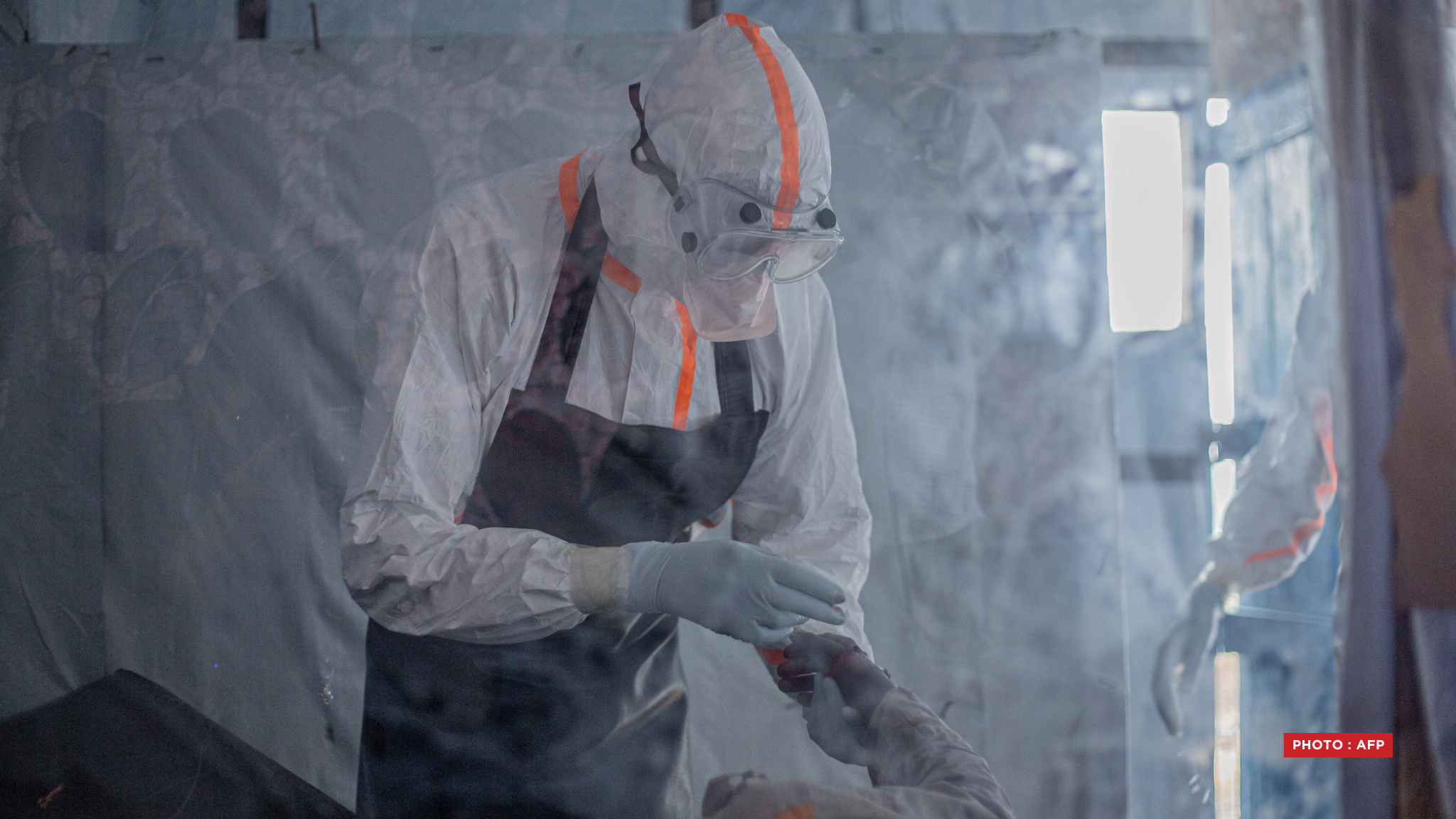 SANTÉ – L’OMS estime à 5.000 le nombre de personnels de santé supplémentaires nécessaires face à Ebola en RDC