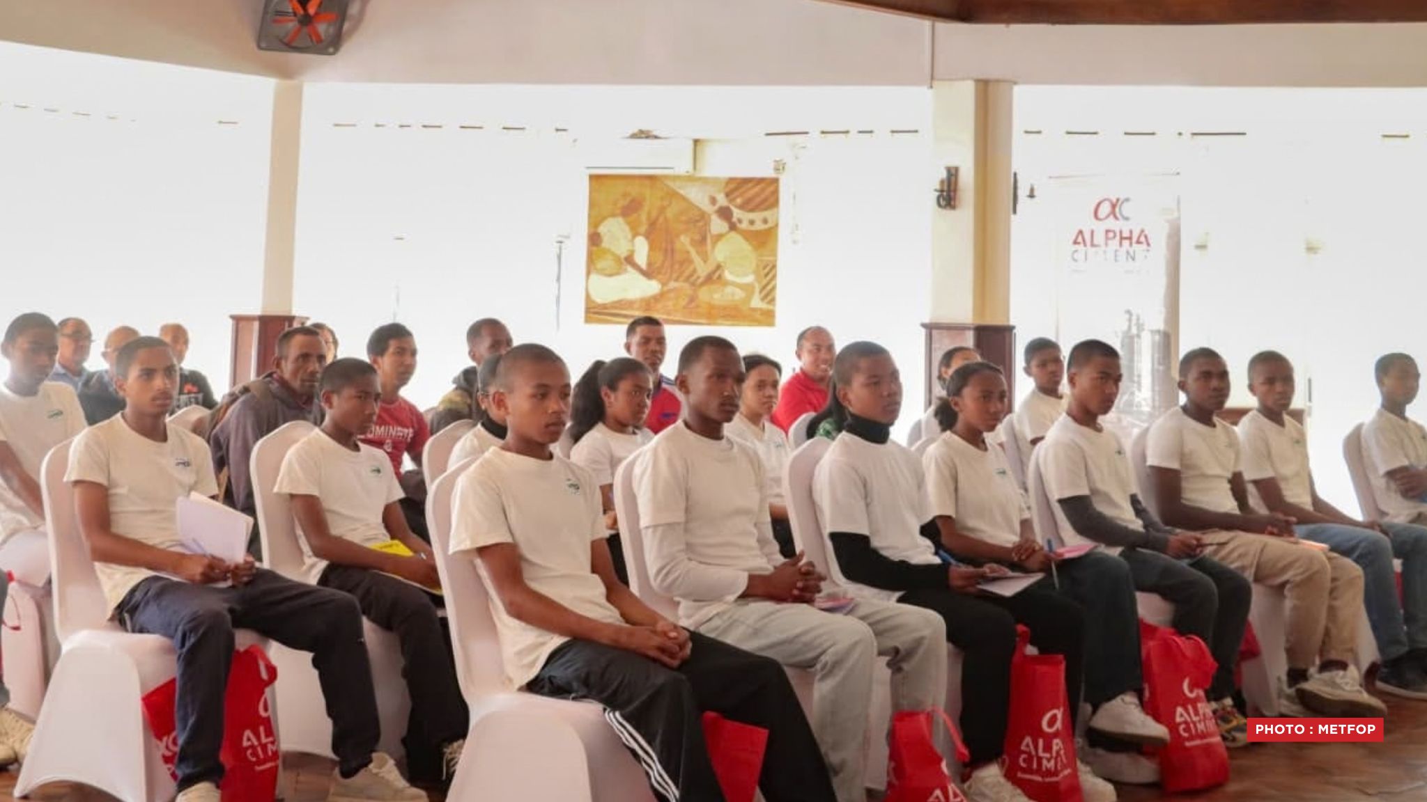FORMATION PROFESSIONNELLE – Des jeunes maçons renforcent leurs compétences pour transformer leur expérience en véritable qualification