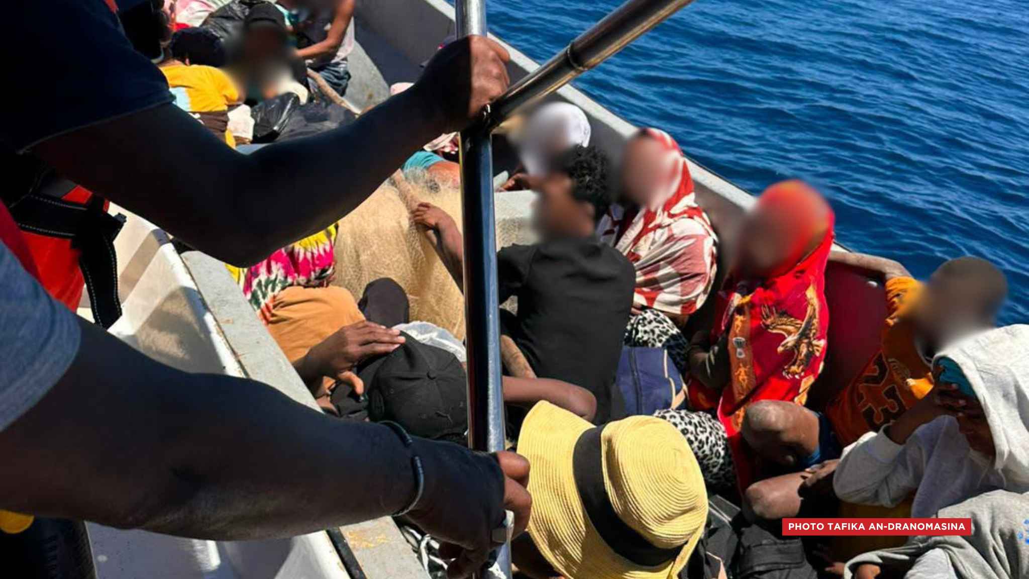 TRAFIC MARITIME – Une embarcation soupçonnée de transport clandestin interceptée à Nosy Be Hell-Ville avec 18 passagers à bord