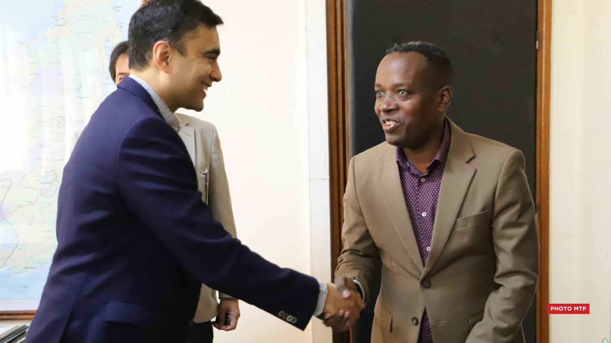 INFRASTRUCTURES ROUTIÈRES – Le ministère des Travaux publics annonce l’intérêt d’une société indienne pour participer à la réhabilitation de la RN1 Bis et de la RN13