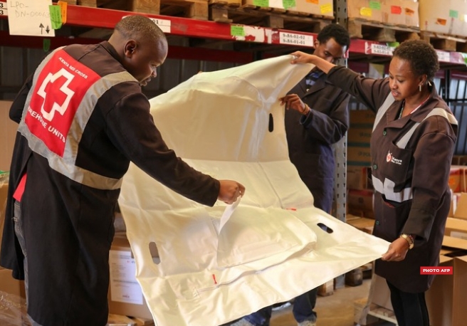 SANTÉ – Le Nigeria confirme un premier cas d’Ebola de la souche Bundibugyo sur son territoire, l’état de la patiente s’aggrave