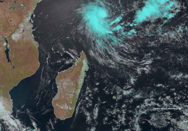 MÉTÉO – Des pluies attendues dans le Nord avec le passage du premier système tropical de la saison dans la zone océan Indien